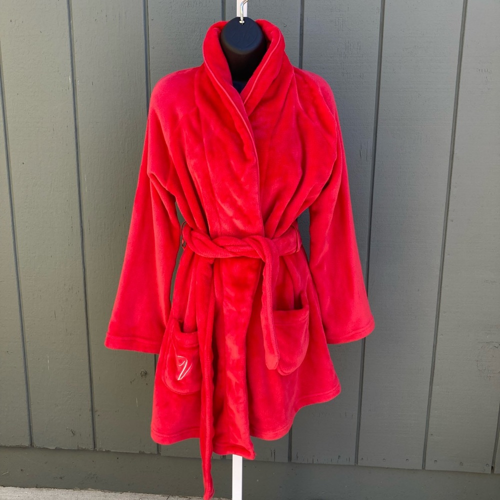 Victoria's Secret plush fleece robe